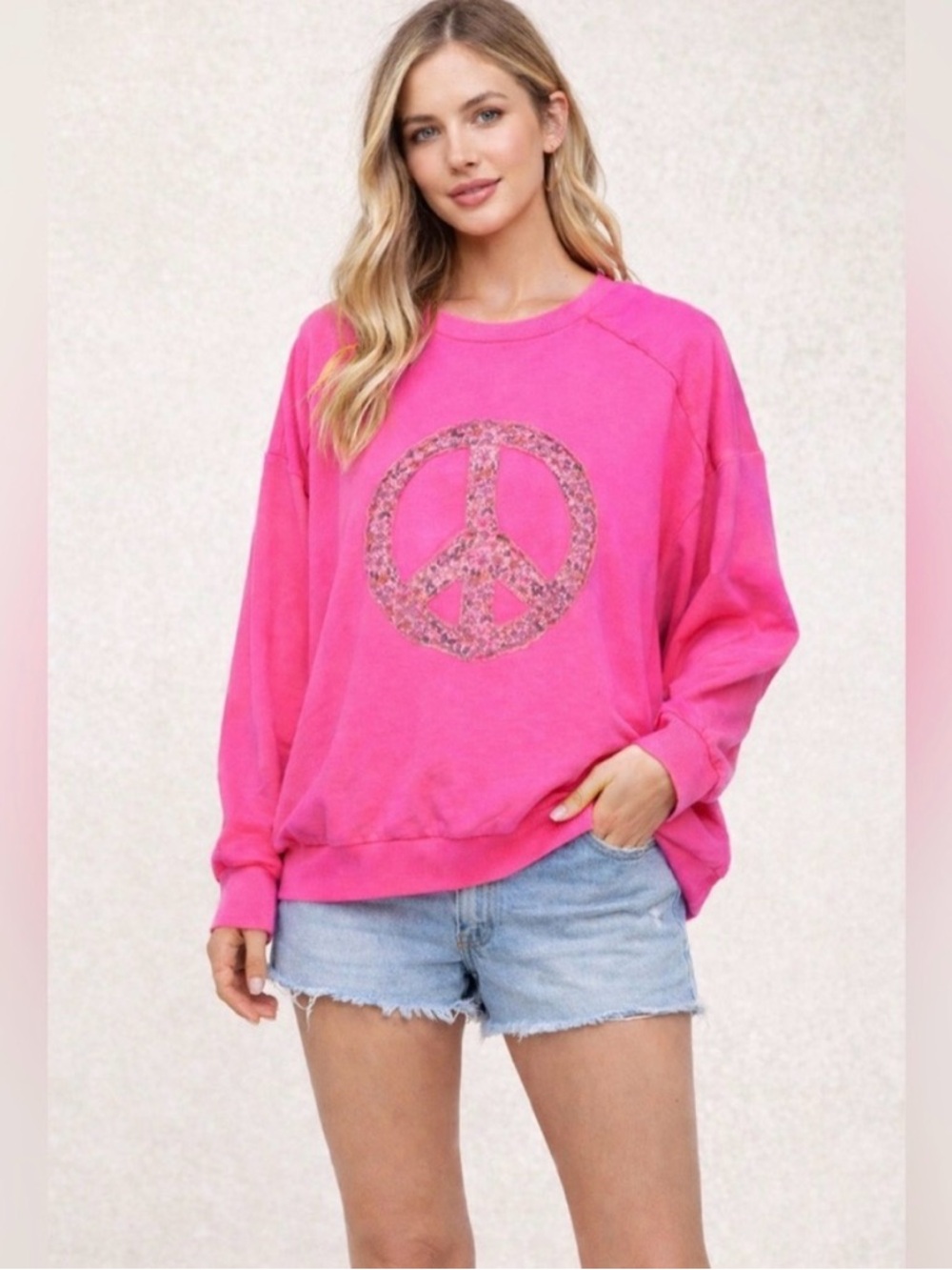 Easel Hot Pink Peace Sign Oversized Long Sleeve Sweatshirt, Size 1XL